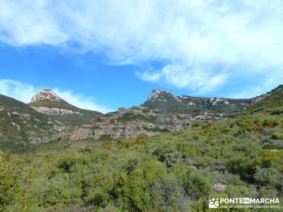 Viaje Semana Santa - Mallos Riglos - Jaca; trekking material; viajes de una semana;consejos senderis